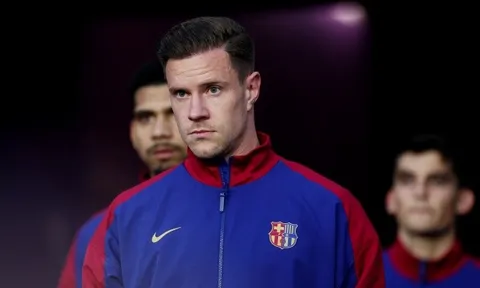Ter Stegen – Barcelona: Ngòi nổ bùng cháy từ mâu thuẫn kéo dài