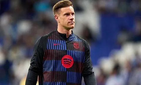 Barca bất ngờ khôi phục băng đội trưởng cho Ter Stegen sau mâu thuẫn