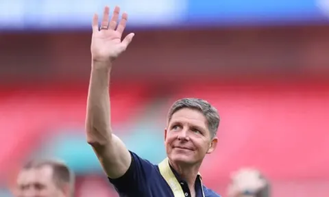 Oliver Glasner tự hào sau chiến thắng Siêu cúp trước Liverpool