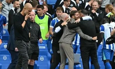 HLV Brighton tiết lộ lý do đánh bại Man City