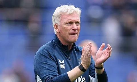 HLV Moyes tức giận khi chỉ có 3 phút bù giờ trận Liverpool 2-1 Everton
