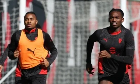 AC Milan sở hữu "song sát" trên ghế dự bị để đối đầu Juventus