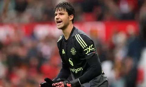 CĐV MU: "Senne Lammens thay đổi cuộc sống của chúng ta chỉ sau 45 phút"