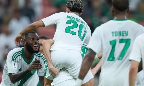 Al Ahli giành vé tứ kết Cúp Nhà Vua sau thắng lợi 3-0 trước Al Batin