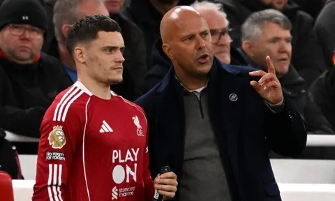 Ba trận định mệnh đang chờ Arne Slot và Liverpool