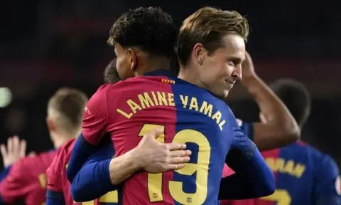 De Jong khen Yamal: “Cậu ấy luôn tạo khác biệt cho Barca”