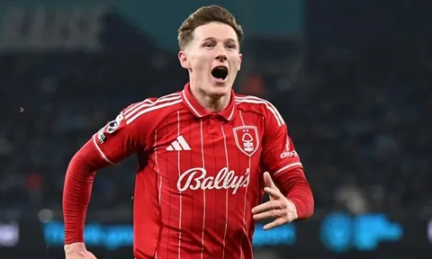 Man City vượt mặt Man Utd trong cuộc đua giành Elliot Anderson