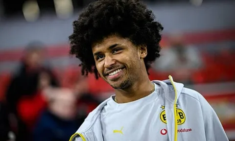 Man Utd ra giá Adeyemi, Arsenal tăng tốc cạnh tranh