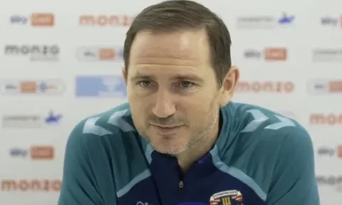 Frank Lampard chốt tương lai trước tin đồn trở lại "giải cứu" Chelsea