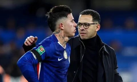 Suy nghĩ thực sự của cầu thủ Chelsea đối với Liam Rosenior là gì?
