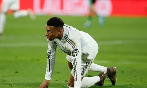 Real Madrid chọn nỗi đau nào trong trận El Clasico?