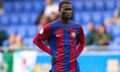 CHÍNH THỨC! Barca chia tay ngọc quý hàng thủ