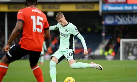 ''Kabore đã tặng quà cho cầu thủ Chelsea''