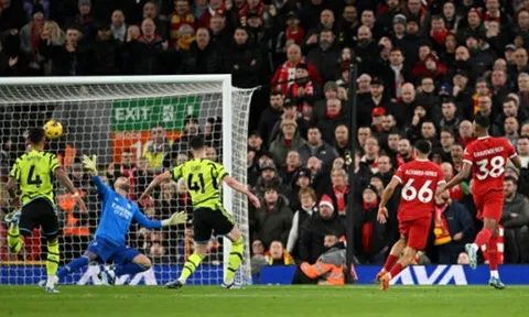 Bỏ qua cơ hội kết liễu Arsenal, Arnold nói 3 câu