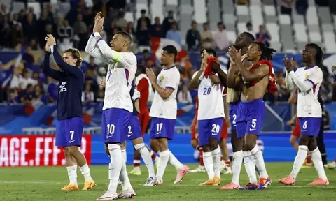 Sếp Bayern chỉ trích vụ Real chiêu mộ Mbappe