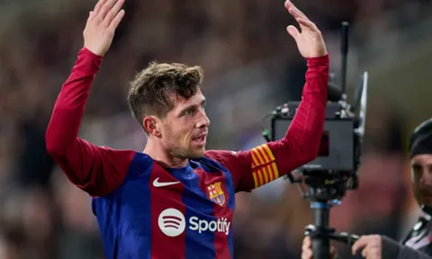 Xavi ca ngợi cứu tinh của Barca