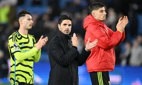 Arsenal có hơn 200 triệu bảng đi chợ!