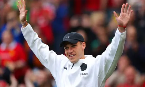 3 cầu thủ thuyết phục Ugarte đến Man United