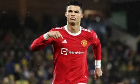 Arsenal được dự đoán vô địch, Ronaldo cười ngặt nghẽo