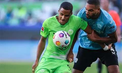 Wolfsburg muốn trả Amin Sarr về Lyon ngay lập tức