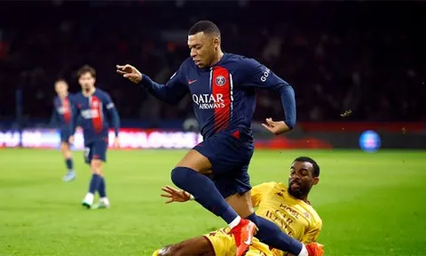 Mbappe đi vào lịch sử Ligue 1 sau chiến thắng trước Metz