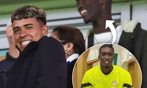 Chelsea tiếp tục 'gặt lúa non"