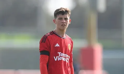 5 'báu vật' vừa vô địch giải U18 của Man United