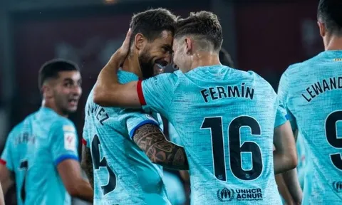 Cầu thủ tốt nhất và tệ nhất Barca trong trận thắng Almeria