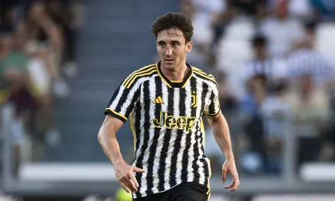 Juve từ chối lời đề nghị 40 triệu euro của Villa