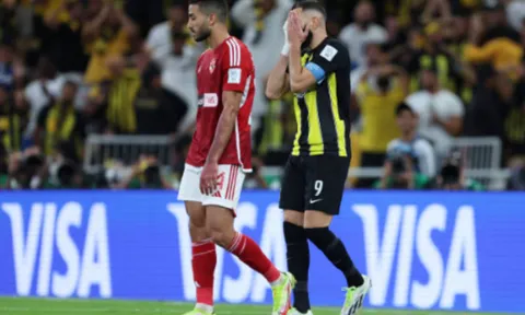 Benzema đá hỏng 11m, Al-Ittihad dừng bước ở Club World Cup