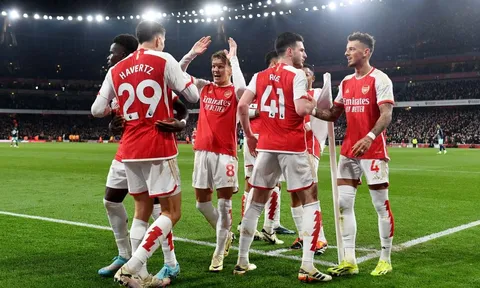 Arsenal 2023/24 xuất sắc hơn The Invincibles?