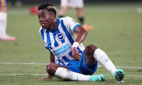 Arsenal để mắt đến Simon Adingra