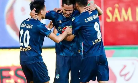 Thi đấu quả cảm trước Hà Nội, HAGL giải cơn khát chiến thắng