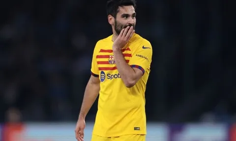 Barca nên dùng đội hình nào để làm khách của Almeria?