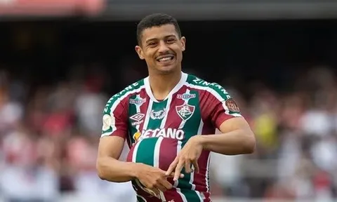 Barca nhắm hàng hot khiến Premier League đấu đá