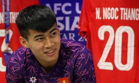 Tạm giữ 4 sao V-League để xử lý hình sự, có cựu QBV Việt Nam