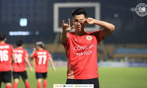 Bị phạt vì xúc phạm trọng tài, Văn Thanh phá vỡ im lặng