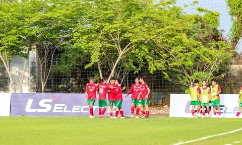 TP.HCM I duy trì thành tích toàn thắng, Sơn La có 3 điểm đầu tiên