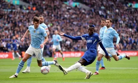Cầu thủ tốt nhất và tệ nhất Chelsea trong trận thua Man City