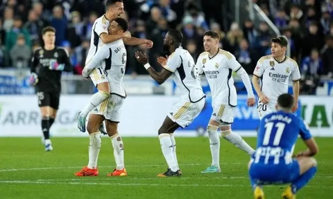 Cầu thủ tốt nhất và tệ nhất của Real trong trận thắng Alaves
