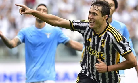 Chiesa được đối thủ của Juve chào mời