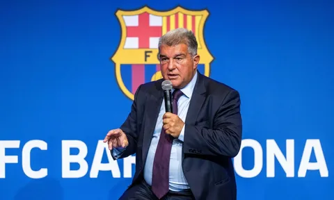 Chủ tịch Barca muốn La Liga tổ chức lại trận Siêu kinh điển