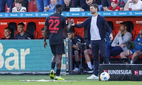 Xabi Alonso vẫn lạc quan dù sắp mất nửa đội hình