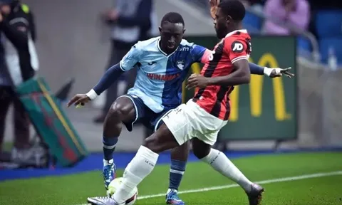 Cuộc cuỗm người ngoạn mục, Man Utd và Chelsea choáng váng
