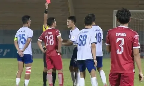 Cầu thủ đánh nhau trong trận đấu, VPF đề nghị VFF kỷ luật nặng