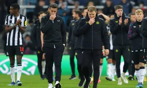 Newcastle bị loại tức tưởi, Eddie Howe nói thẳng lý do