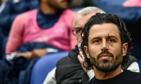 Fabio Grosso “vòi tiền” Olympique Lyon