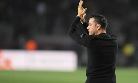 Thua El Clasico, Xavi có nên đi luôn và ngay?