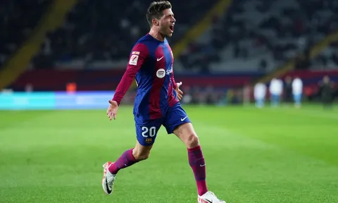 Người hùng Barca: 'Tôi đã nghe thấy CĐV la ó'