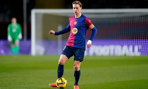 Frenkie De Jong dần tìm lại chính mình